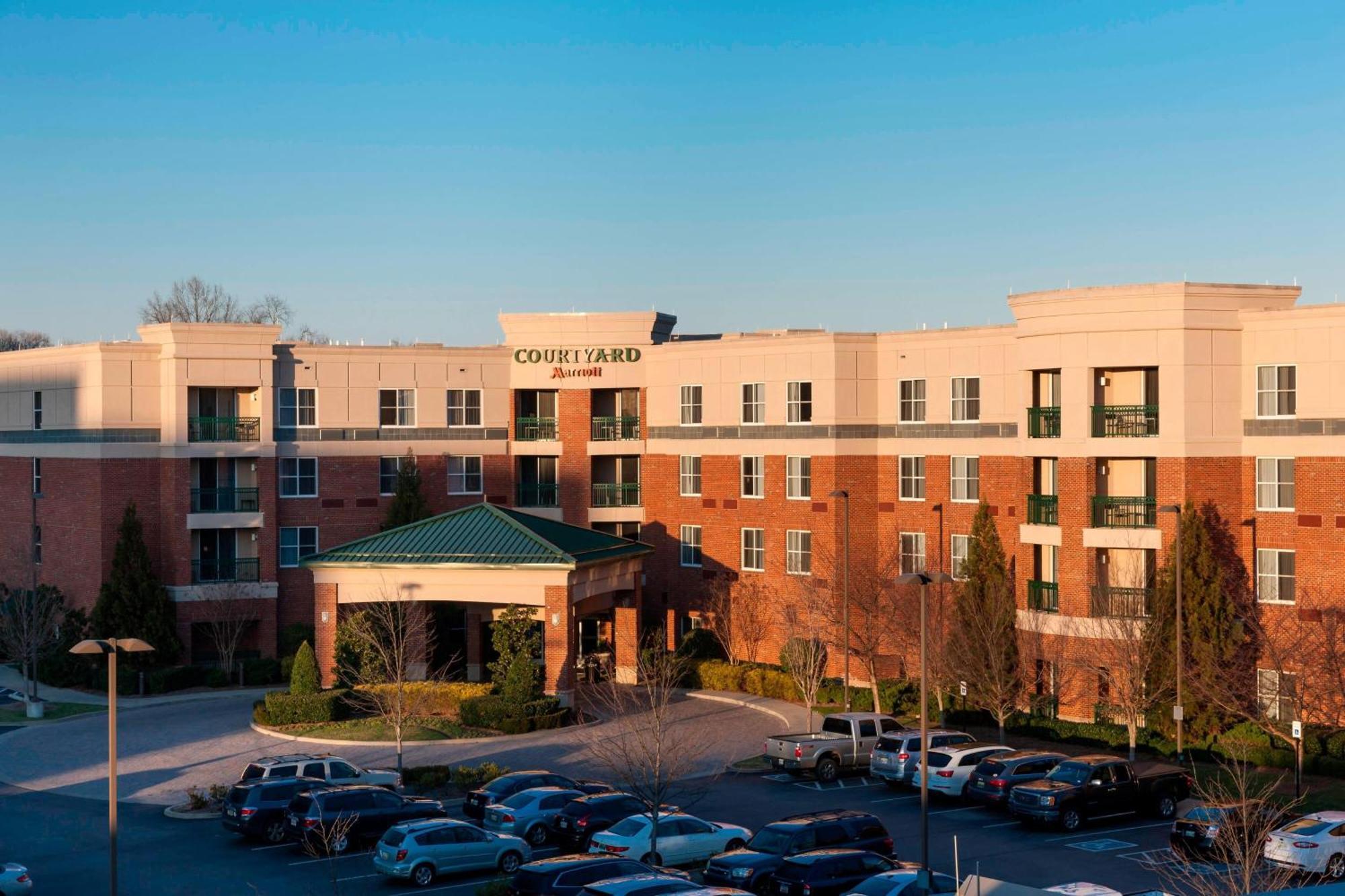 Courtyard By Marriott Franklin Cool Springs Hotel Bagian luar foto